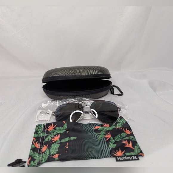 Hurley Other - NWT Hurley Men's Beachbreak Shiny Gunmetal Sunglasses with Case